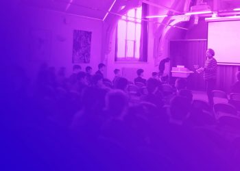 Chris Hemmings speaks in the workplace on men's mental health and well-being